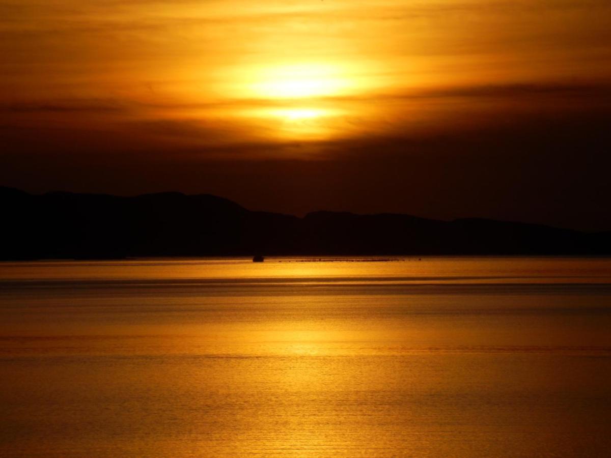 Craigneuk Near Oban, Stunning Home With Sea Views エクステリア 写真