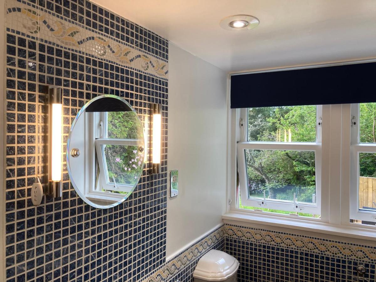 Craigneuk Near Oban, Stunning Home With Sea Views エクステリア 写真